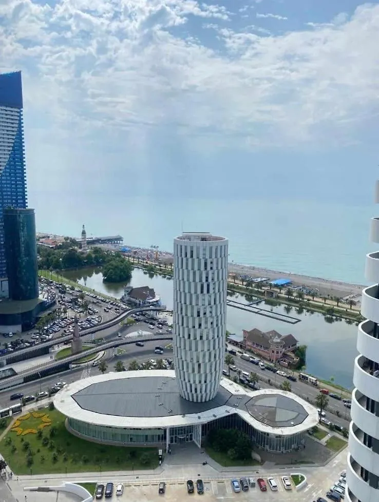 Luxurious Apartment On 26Th Floor Μπατούμι