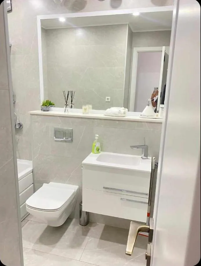 Luxurious Apartment On 26Th Floor Batumi 0*,
